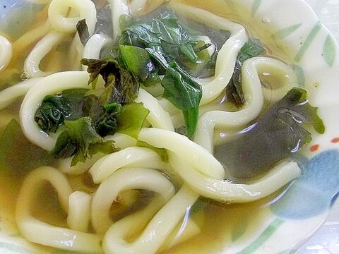 麺つゆいらず♪昆布茶わかめうどん